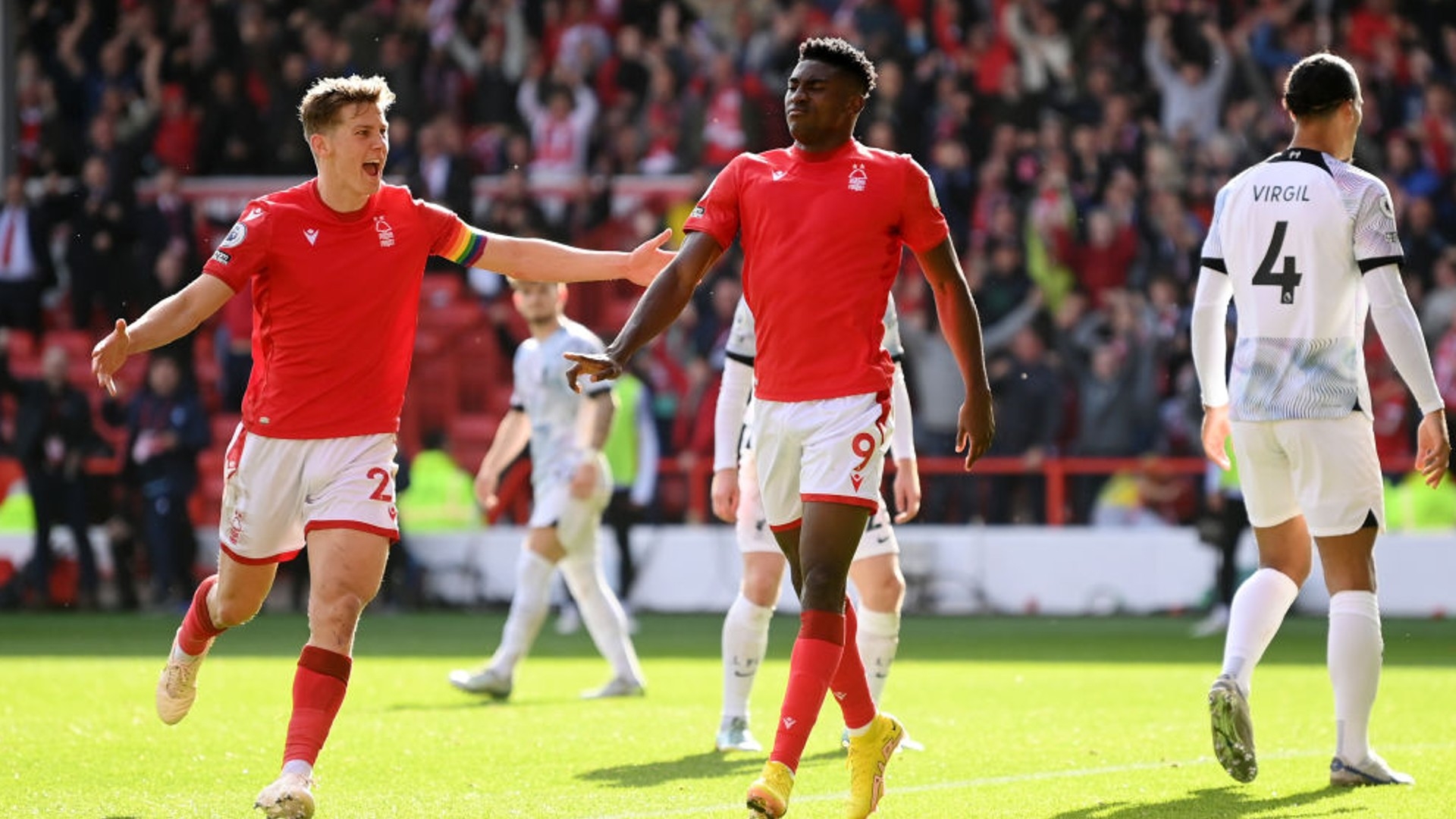 前的比赛中 前的比赛中